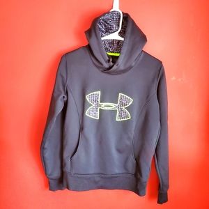 Under Armour sweatshirt black color for size petite